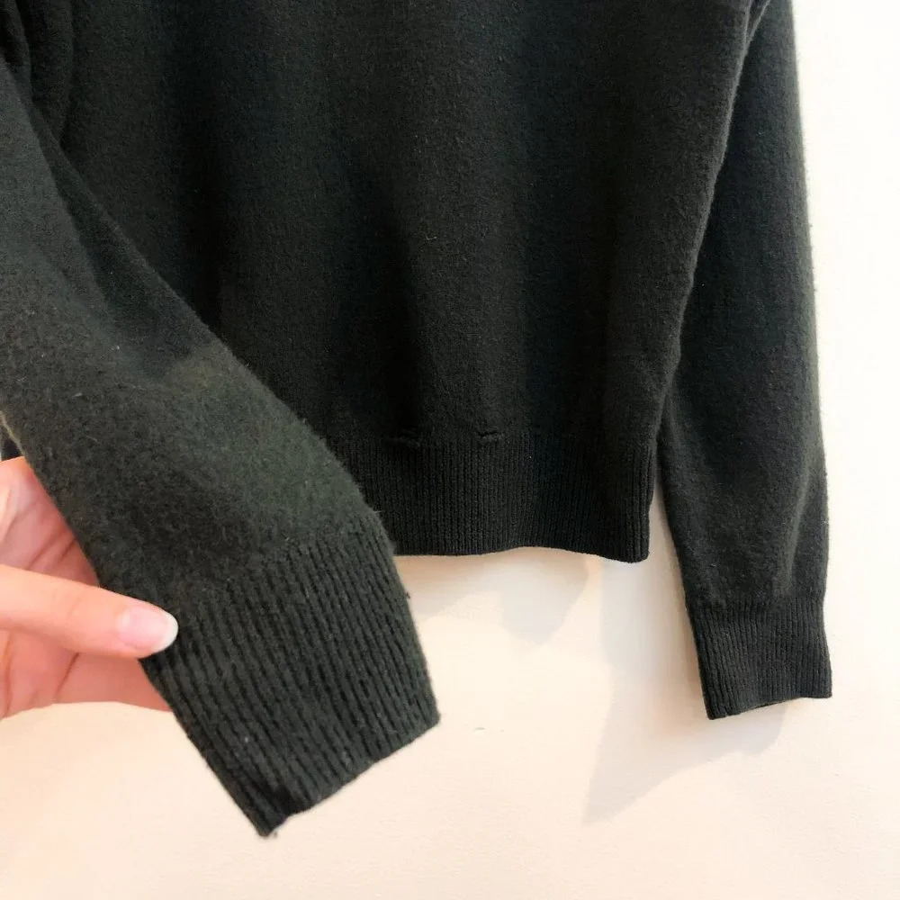 A.P.C. 100% Merino Wool Knit Crew Neck Green Distressed Crew Neck Sweater FLAWED - Picture 5 of 15
